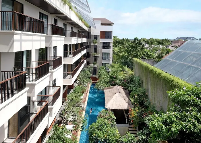 Jambuluwuk Oceano Seminyak Hotel