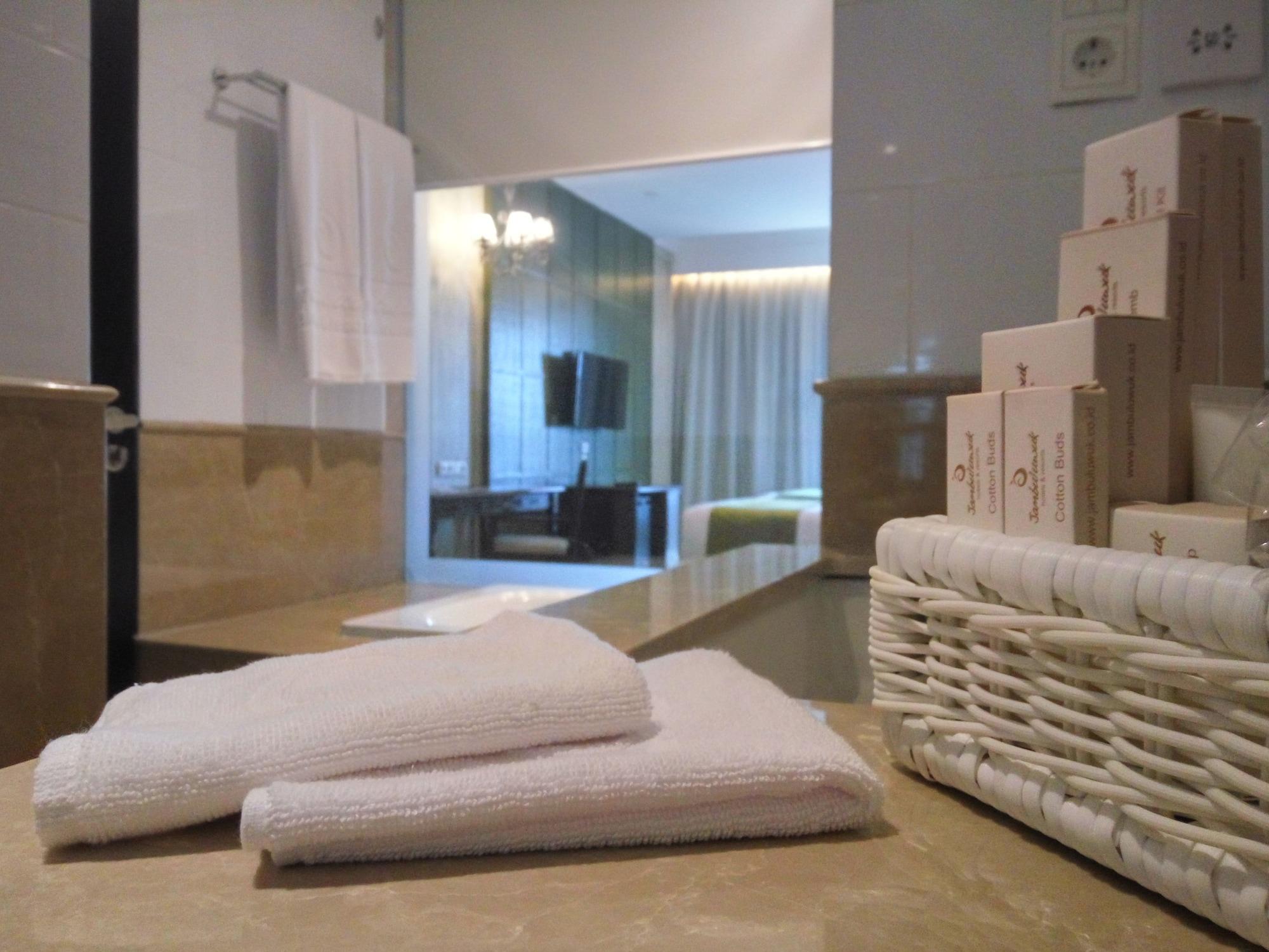 Jambuluwuk Oceano Seminyak (Bali)