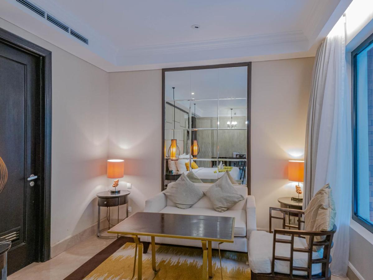 Jambuluwuk Oceano 5*